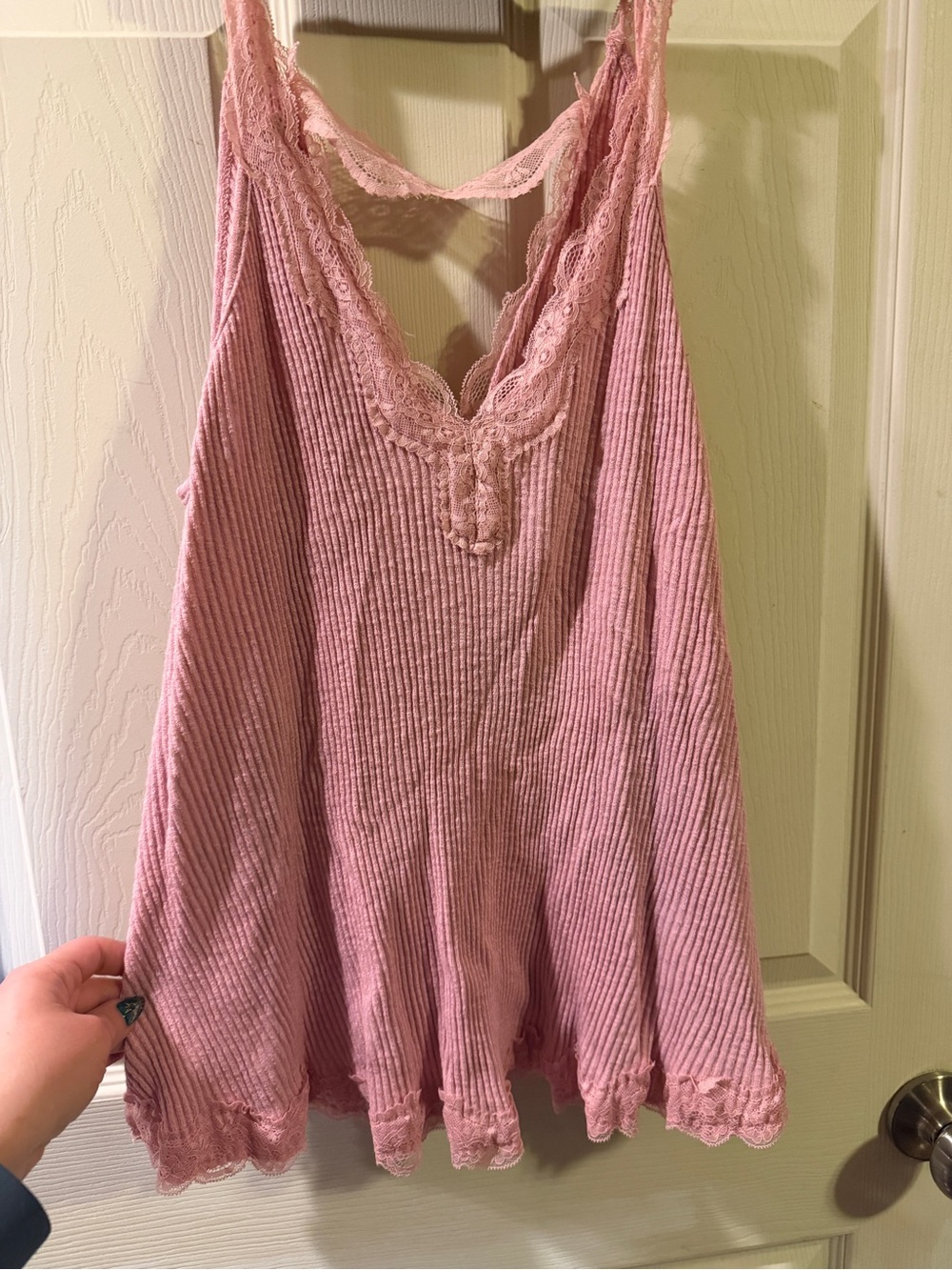 POL Lace-Trim Ribbed Tank in Dusty Pink